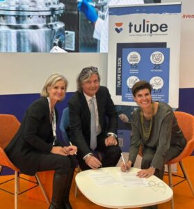 signature d’un partenariat avec Karine Levesque, Présidente de l'Association Tulipe
